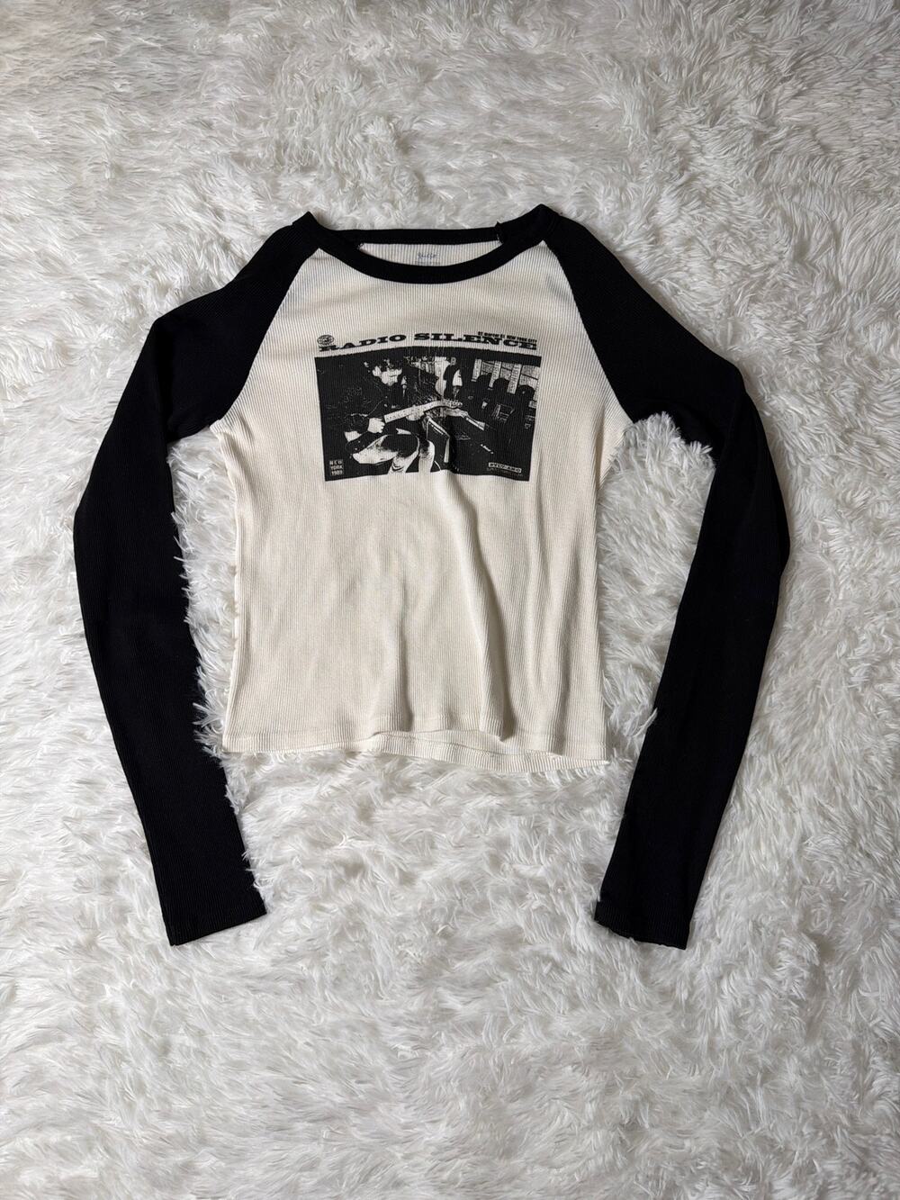 John Galt Radio Silence Waffle Knit Raglan Graphic T Black White Long Sleeve Sm